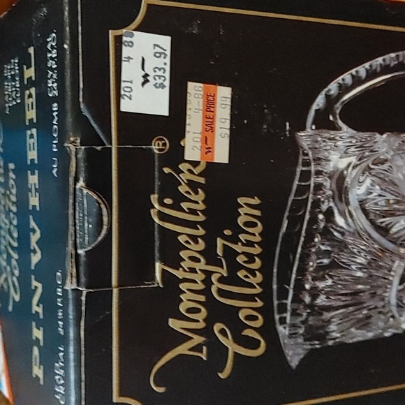 Pinwheel Montpellier Collection Pitcher - Picture 10 of 10